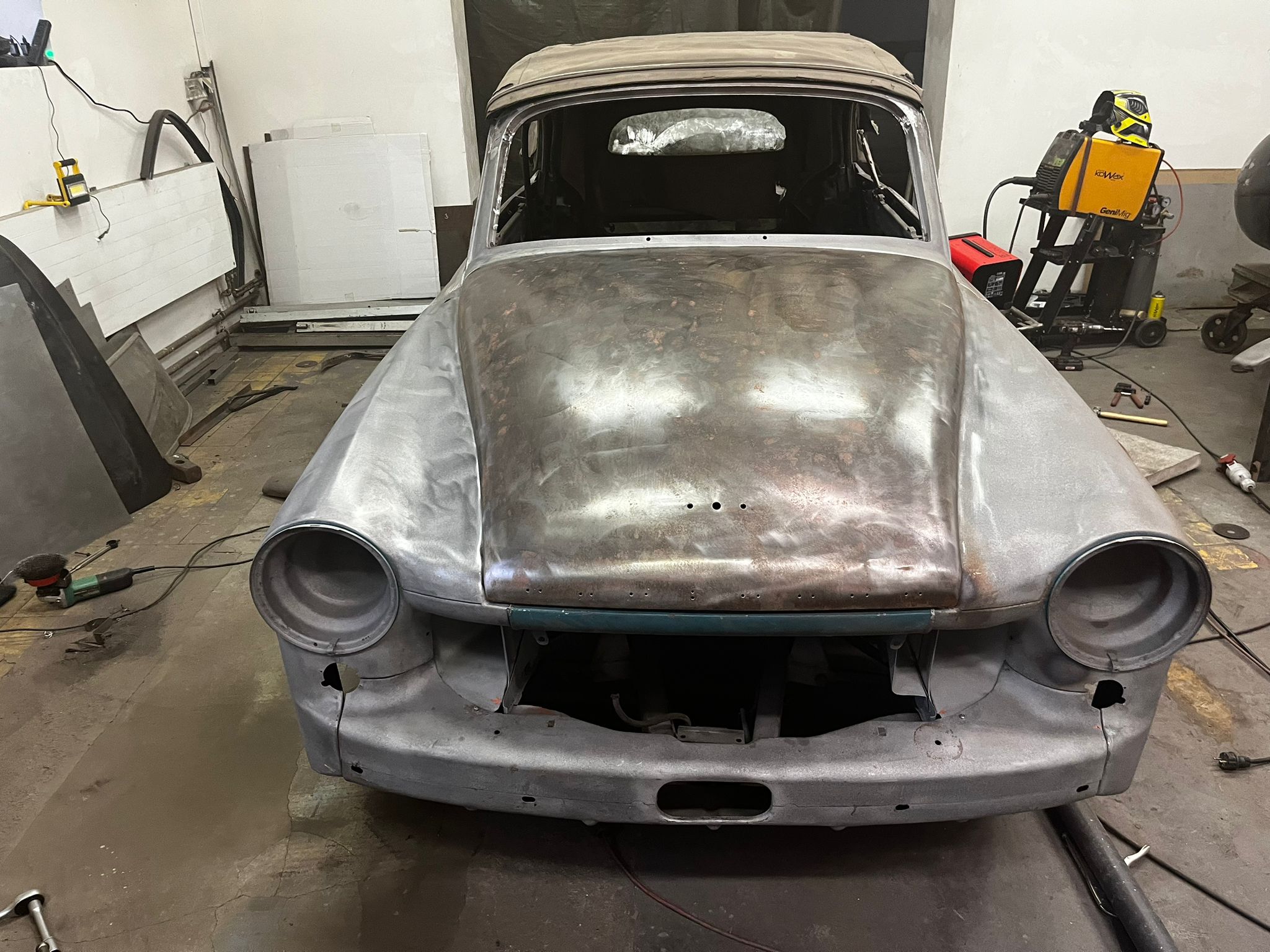 restauration restaurierung wartburg 311 cabrio karosserie motorhaube