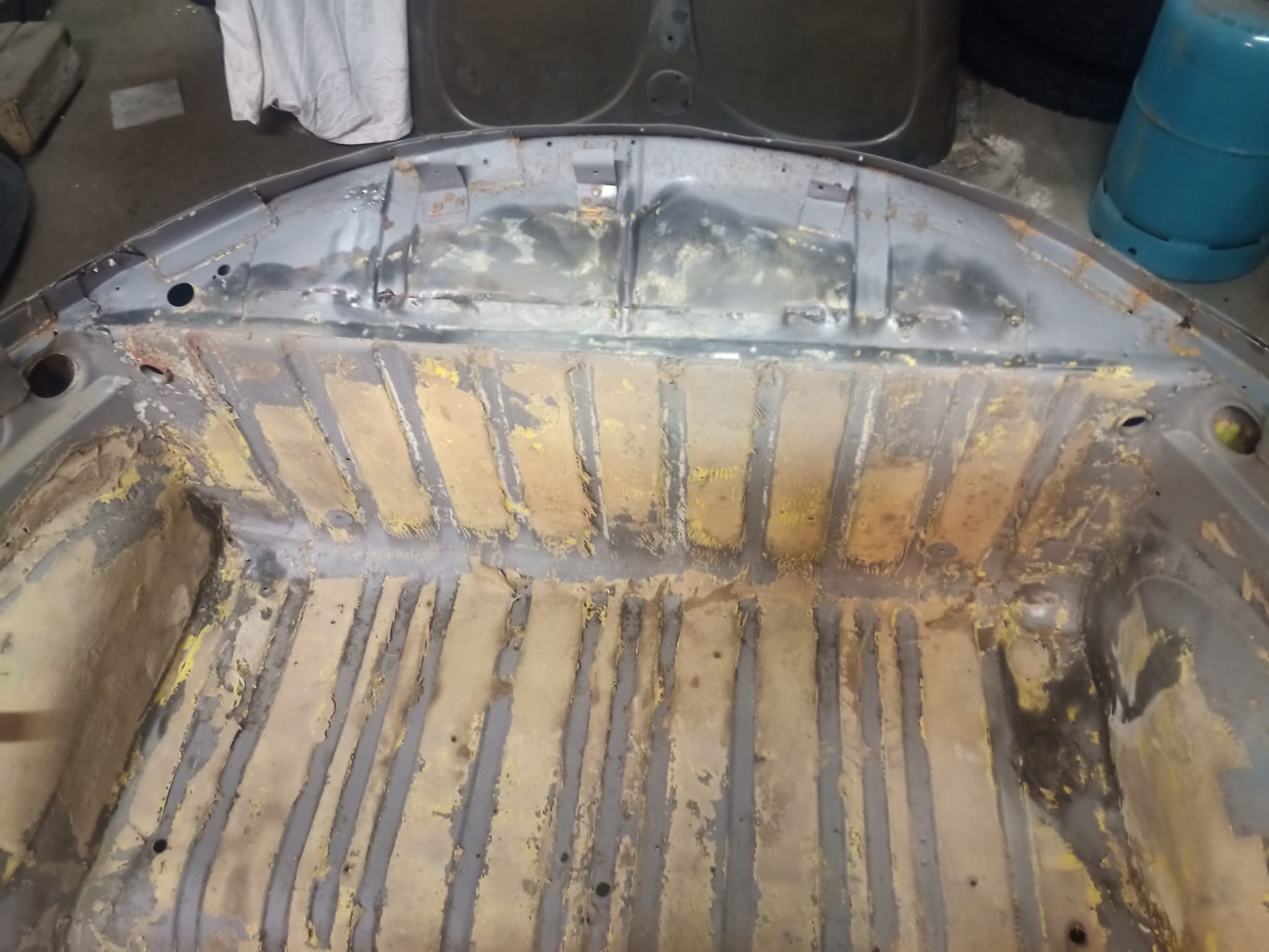 restauration vw käfer cabrio restaurierung karosserie rost