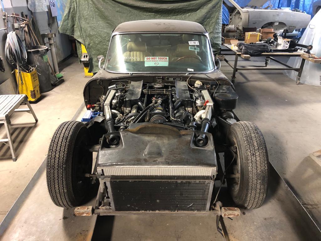 jaguar e-type V12 restaurierung restauration motorraum