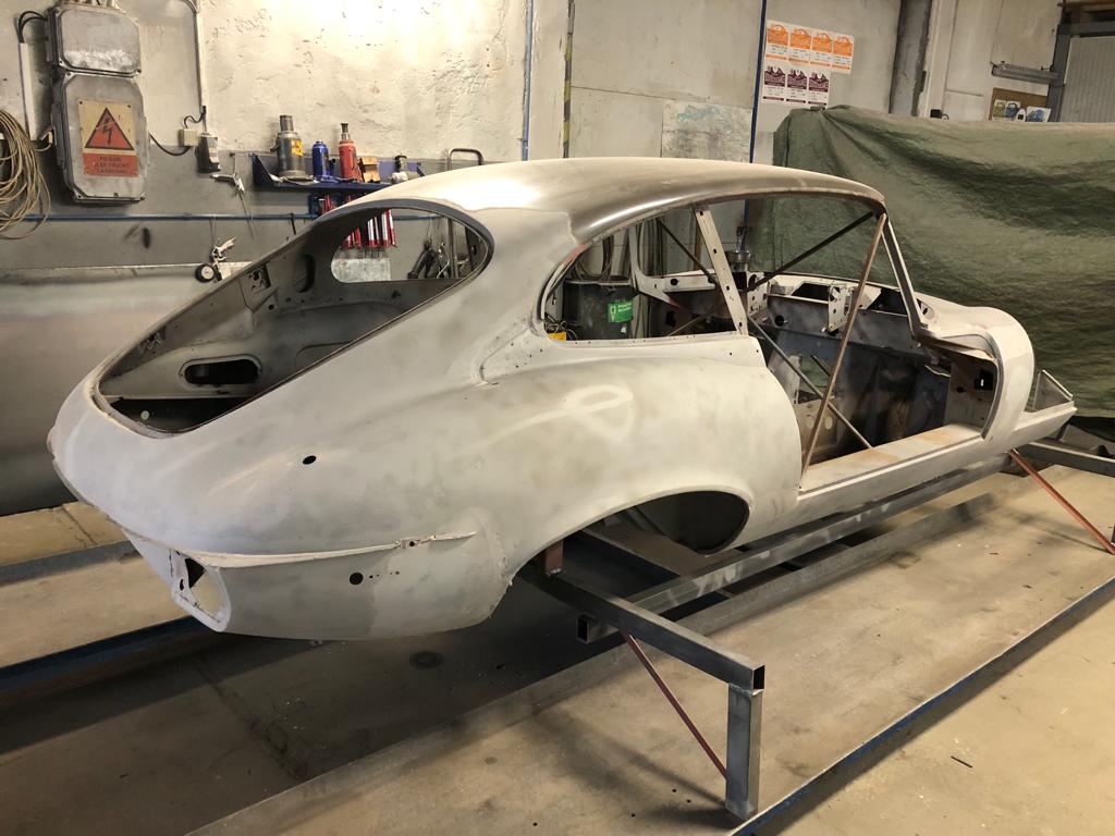 jaguar e-type V12 restaurierung restauration karosserie